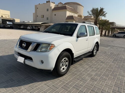Nissan pathfinder 