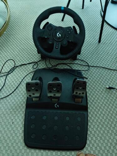 Logitech G923