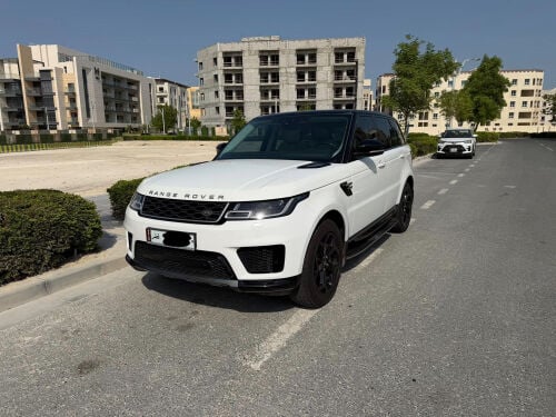 Range Rover HSE Sport - 68k KM only