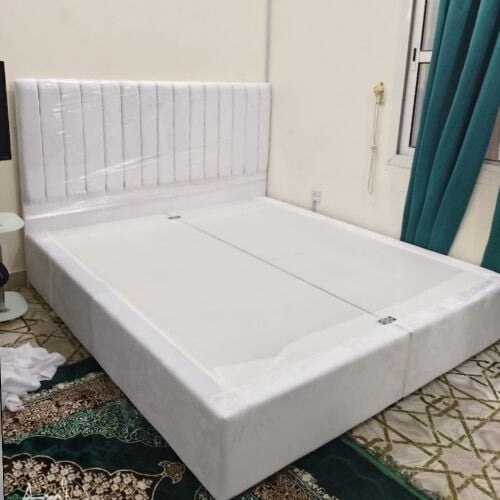 box bed with mattaress available sa