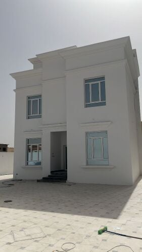 للبيع فيلا في ام صلال علي