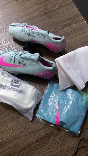 nike boots 