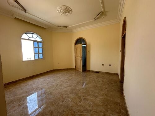 ستوديو كبير بنت هاوس 2200العزيزية