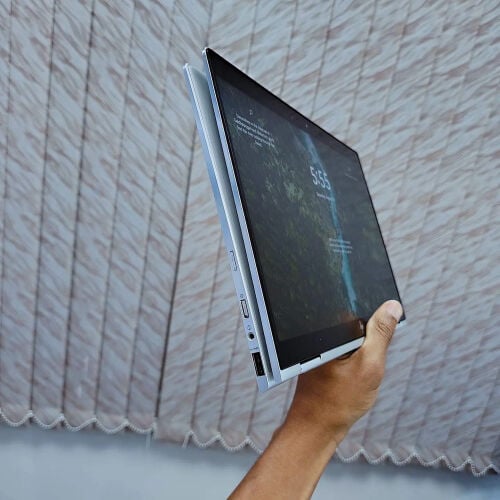 Hp elitebook 1030 Touch Screen