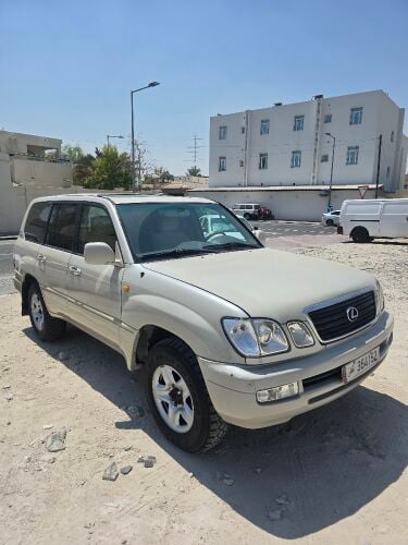 2004 Lexus LX 470