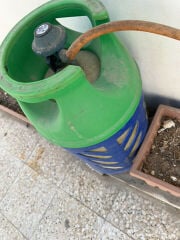 Gas Cylinder and Stove 
