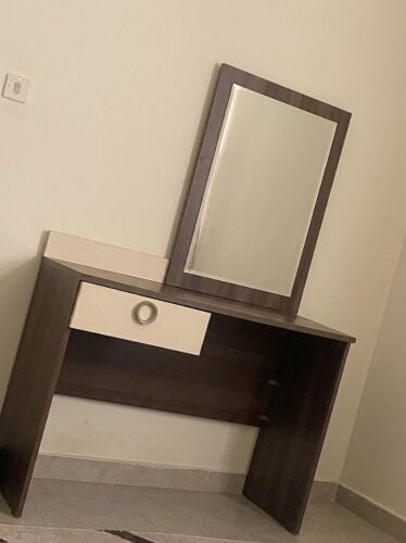 dressing table