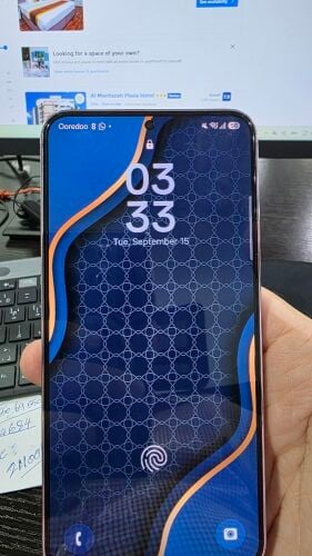 very clean as new s23+ 256 gb