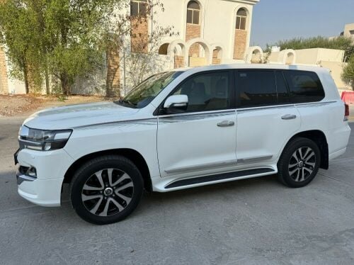 land cruiser GXR Grand Touring 2019
