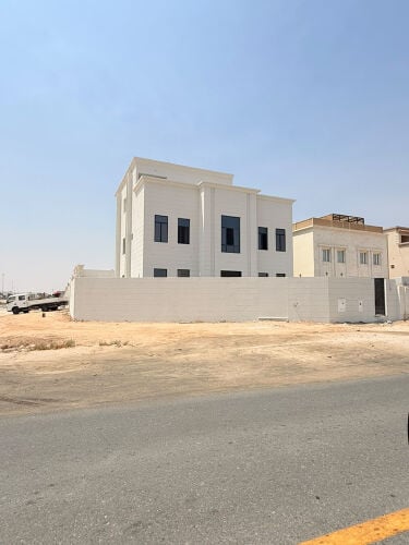 للبيع فيلا 600م بالصخامةتشطيب خاص