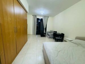 STUDIO  FURNISHED BILLS INCLUDED