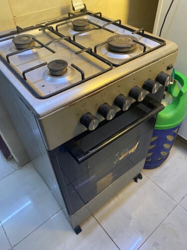 للبيع غاز وسلندر 
