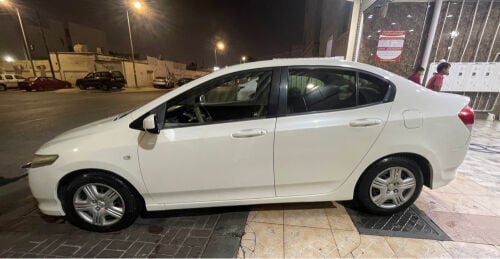 well maintained Honda city 2010