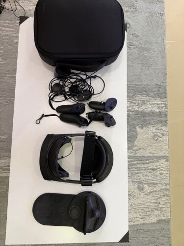 Meta Quest Pro VR headset