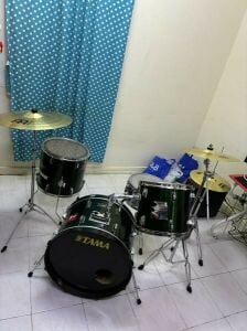 Selling TAMA Drumset