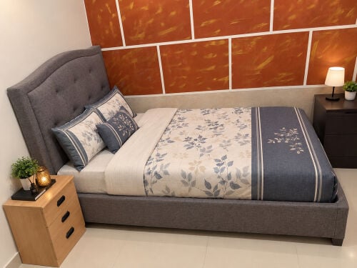 Bed with Mattress 