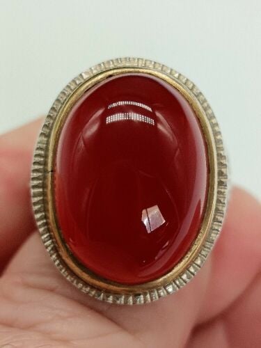 Luxurious silver ring