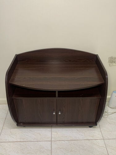 طاولة تلفاز 32 بوصه