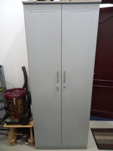 wardrobe new condition