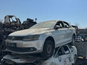 VOLKSWAGEN JEETA 2015