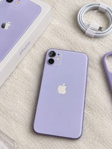iPhone 11 128GB Purple – Good Condi