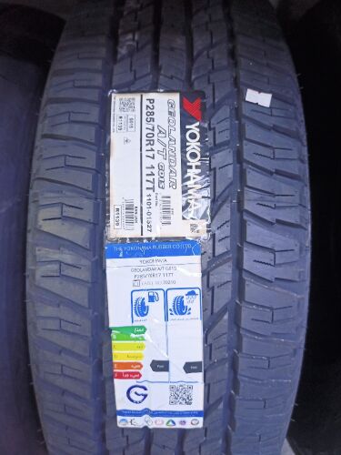 285/70R17 Yokohama A/T