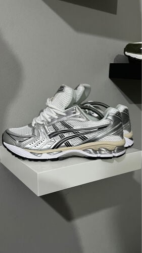 ASICS Gel-Kayano 14