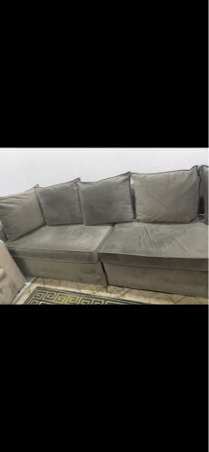 للبيع
