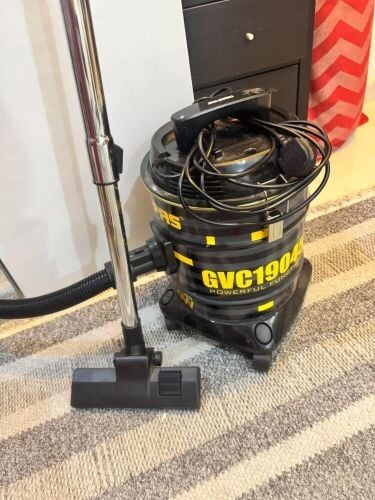 geepas vacuum cleaner