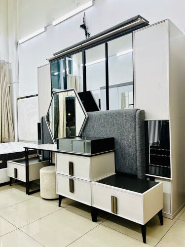 bedroom furniture buying --66348841