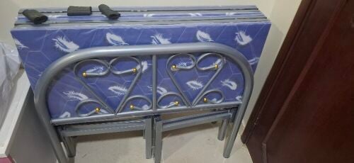 single bed with mattress