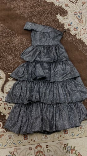 clean shiny dress 