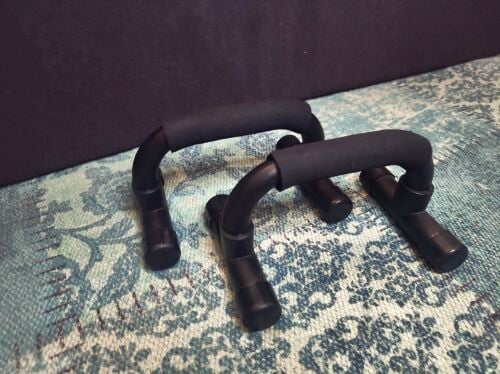 Portable push-up bar