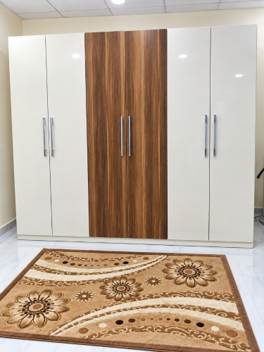 For sell six door cabinet