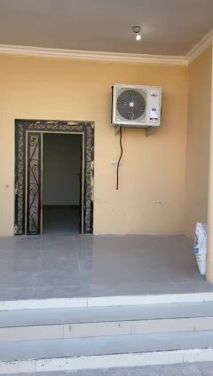 Room and living room for rent in Al