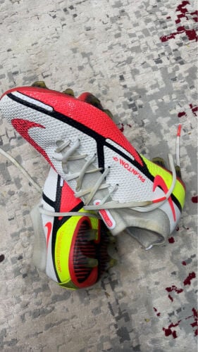 football shoes 