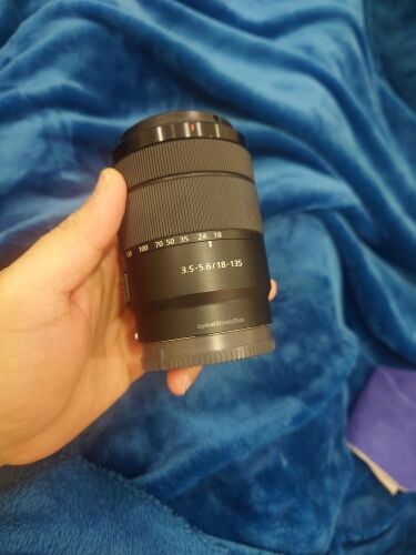 Sony E 18-135mm F3.5-5.6 OSS Lens