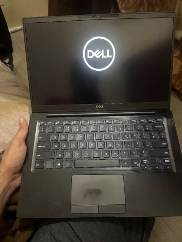Dell Latitude 7400