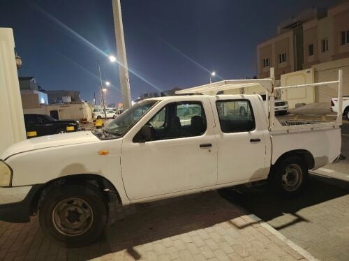 nissan pickup