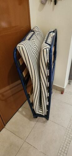 single bed with mattress