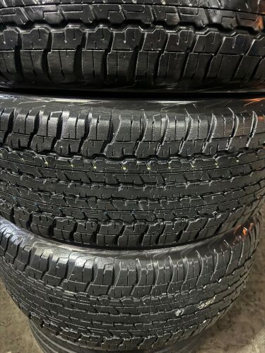 285/65/17”Dunlop Tyre