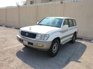 Land Cruiser VXR