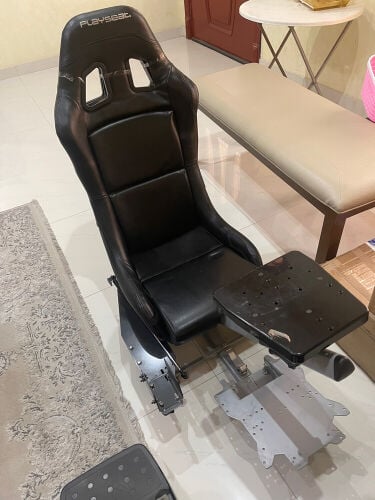 Playseat evolution racing chair