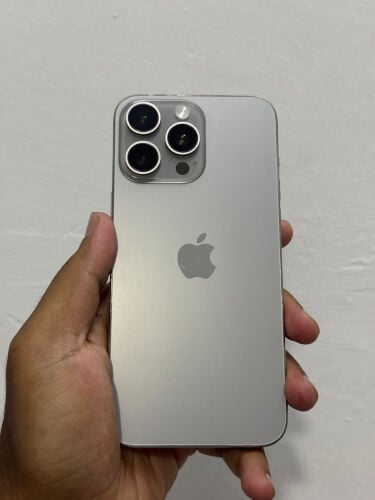 iPhone 15 Pro Max 