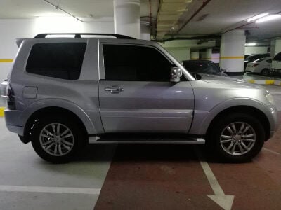 Car 2014 Mitsubishi Pajero sale in Qatar Doha Uesd 