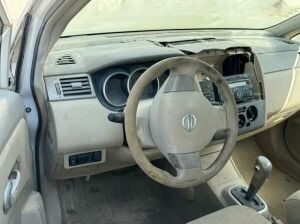 NISSAN TIDA 2012