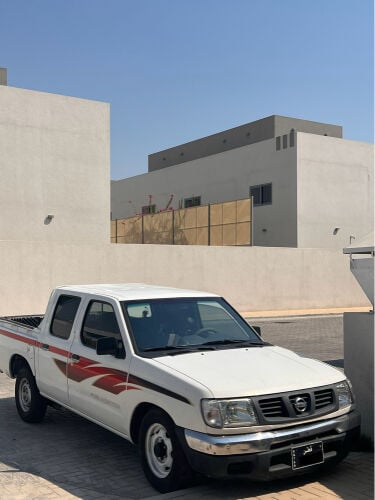 نيسان بيك اب 
