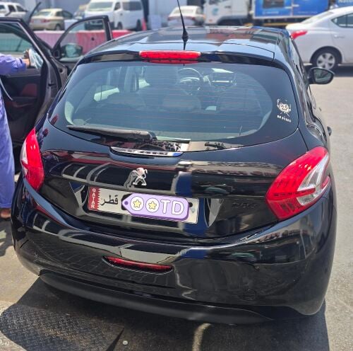 peugeot 208 2013 model car for sale