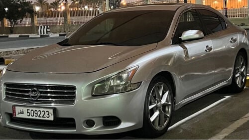Nissan Maxima 