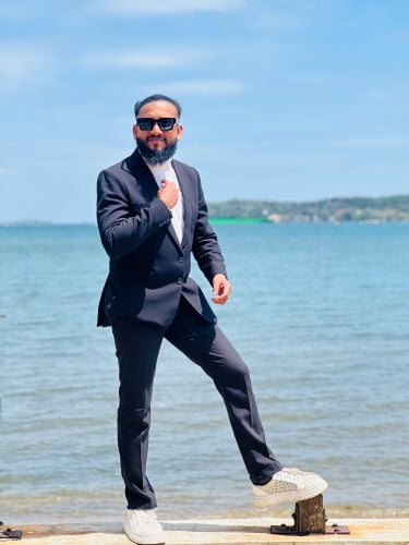 Mohamed Zayan ( Accountant)